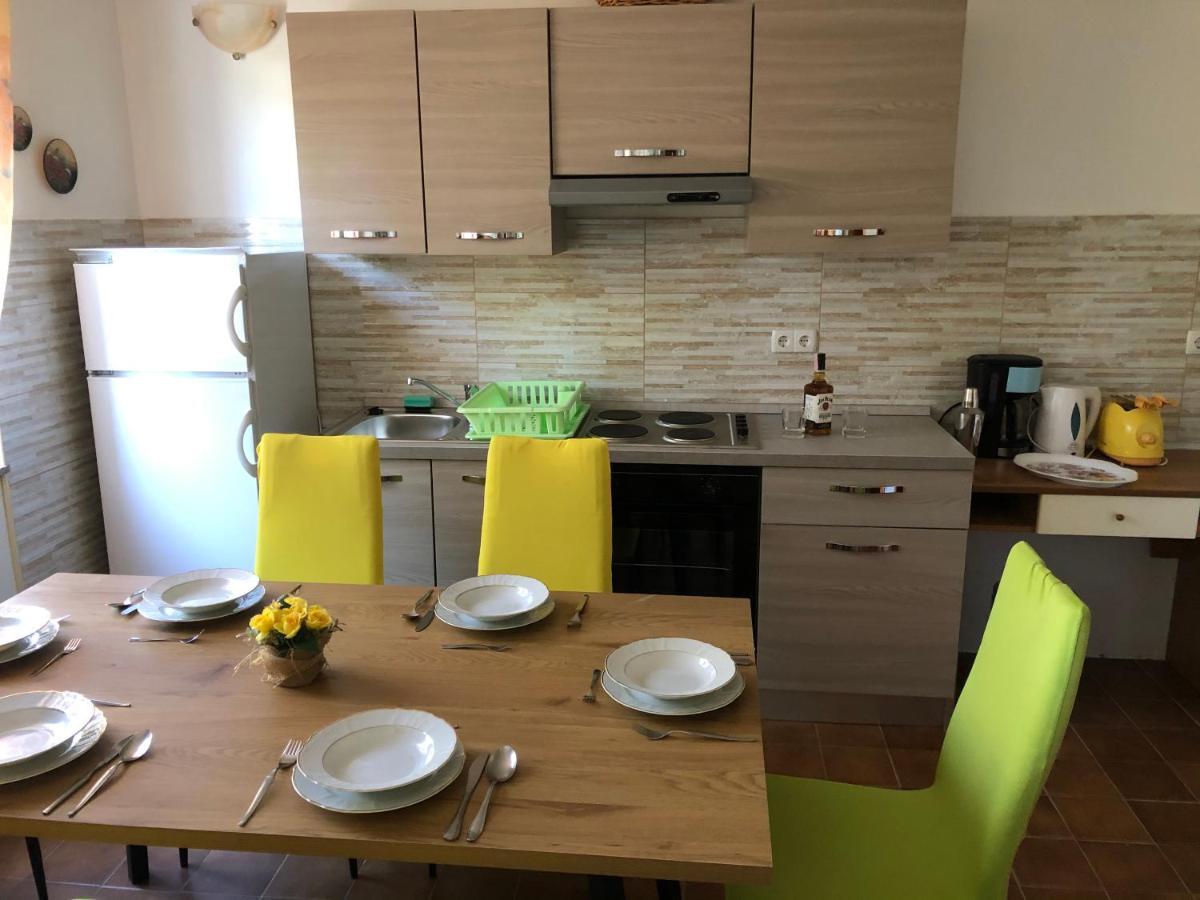 Apartments Ankica Kampor エクステリア 写真